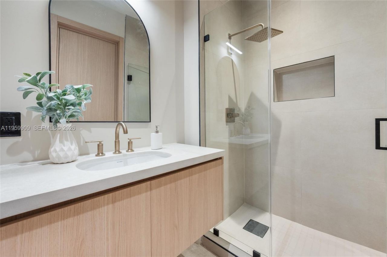 2330 SW 36th Ave, Unit 2, Miami, FL 33134 Photo