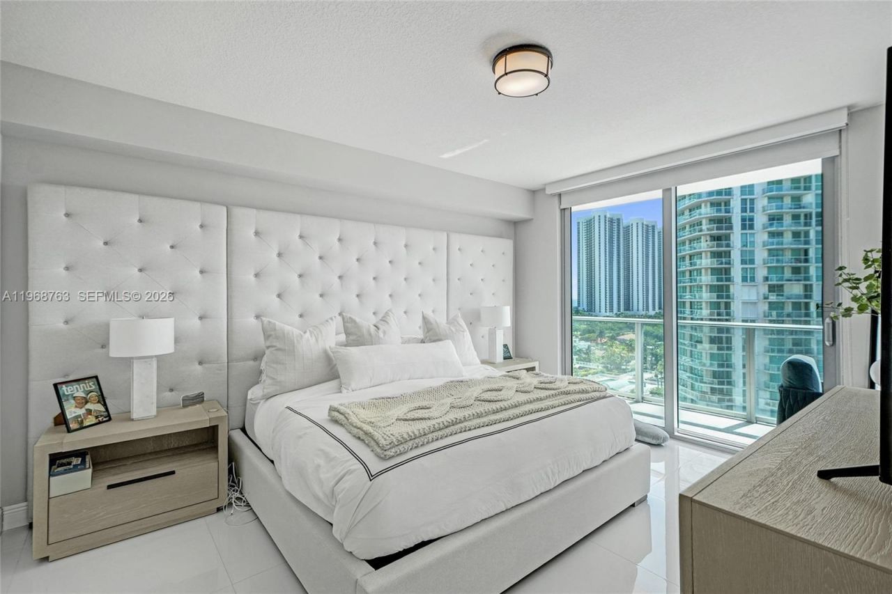 300 Sunny Isles Blvd , Unit 4-1104, Sunny Isles Beach, FL 33160 Photo