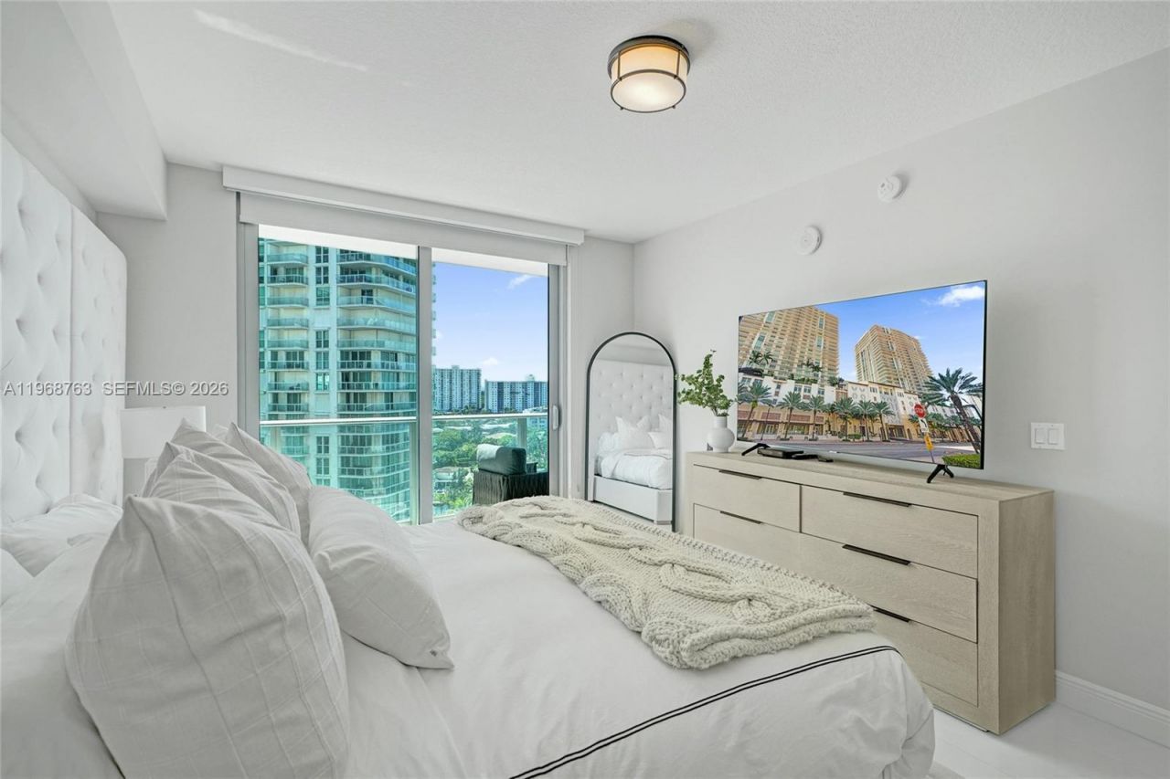 300 Sunny Isles Blvd , Unit 4-1104, Sunny Isles Beach, FL 33160 Photo