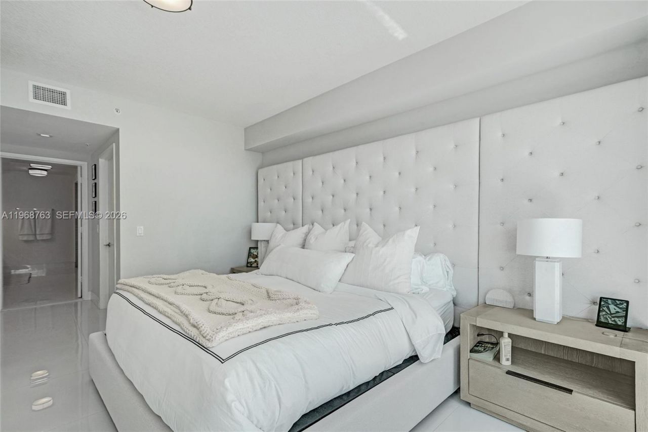 300 Sunny Isles Blvd , Unit 4-1104, Sunny Isles Beach, FL 33160 Photo