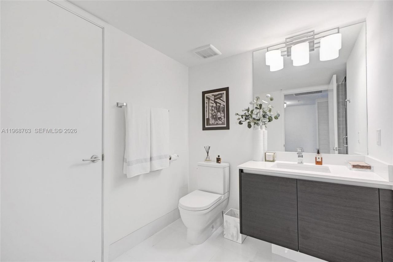 300 Sunny Isles Blvd , Unit 4-1104, Sunny Isles Beach, FL 33160 Photo