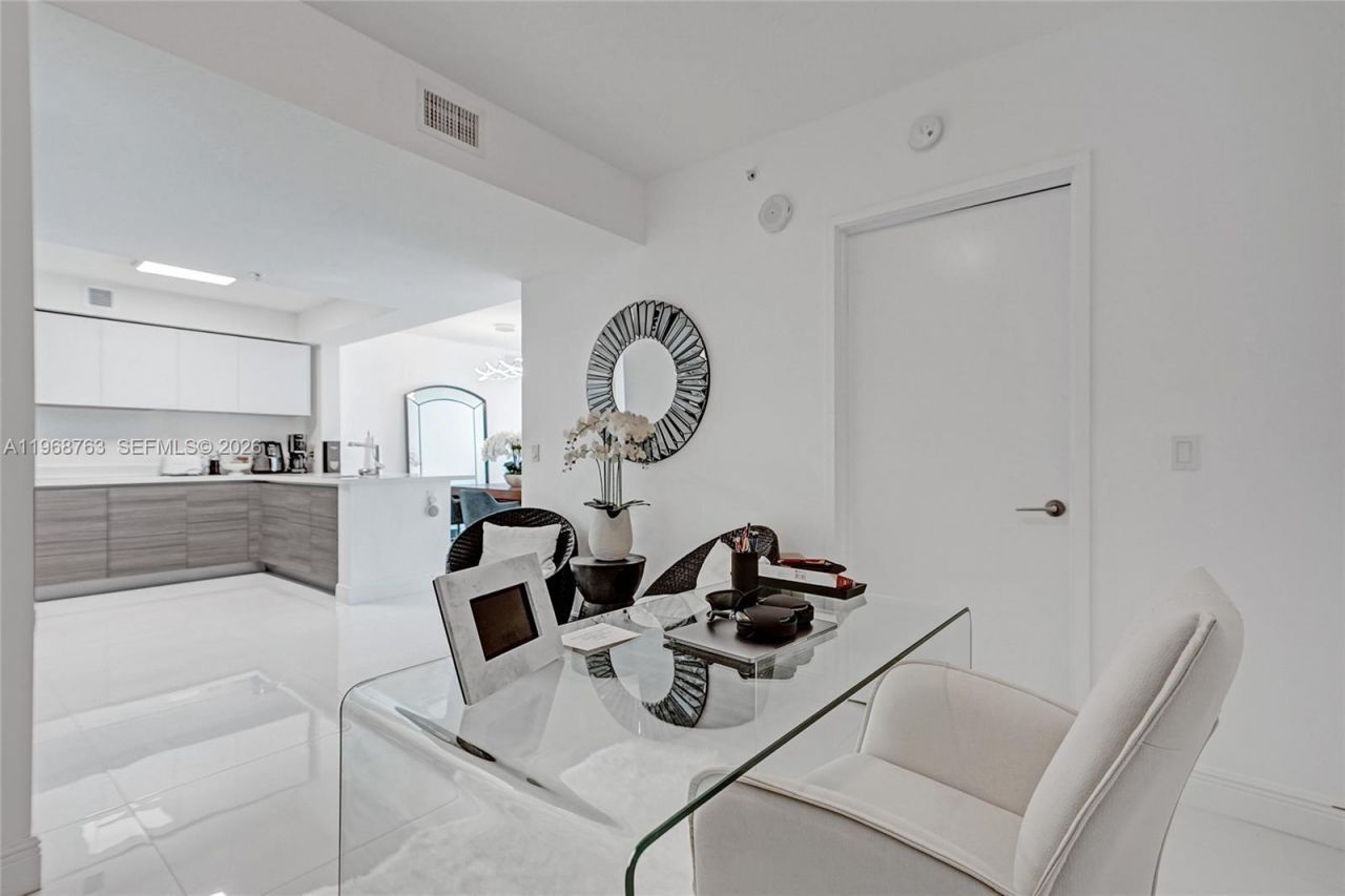 300 Sunny Isles Blvd , Unit 4-1104, Sunny Isles Beach, FL 33160 Photo