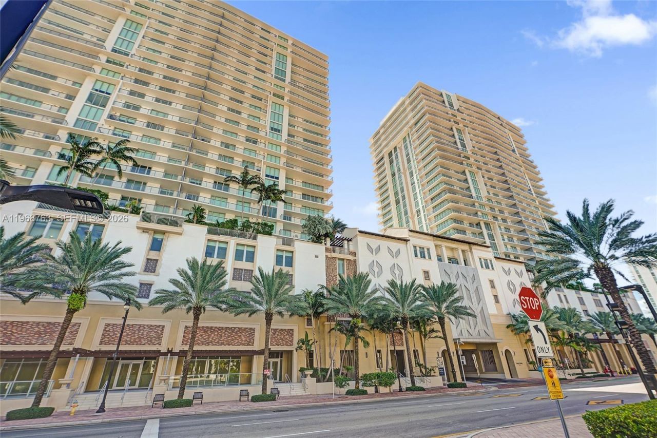 300 Sunny Isles Blvd , Unit 4-1104, Sunny Isles Beach, FL 33160 Photo