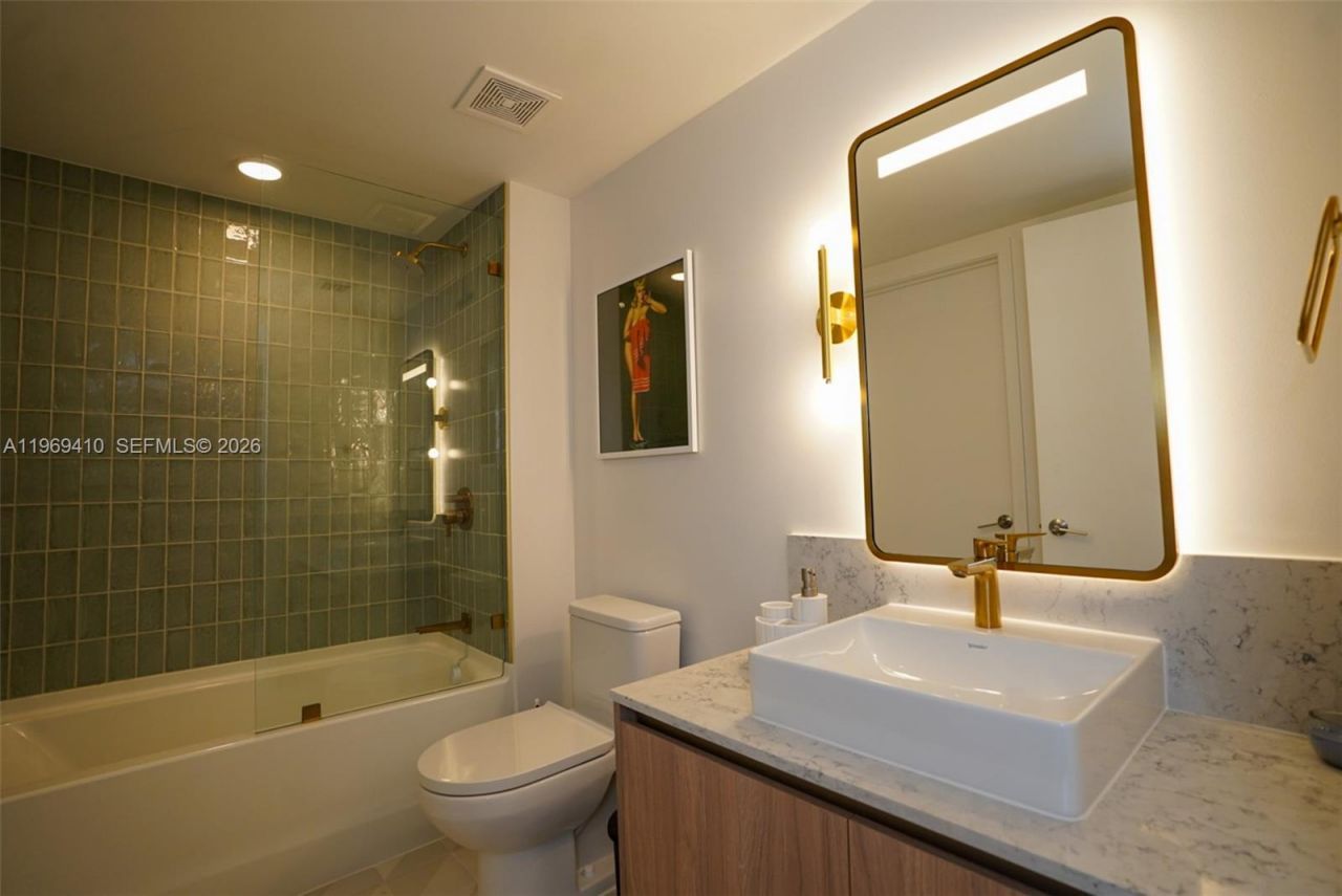 601 NE 1st Ave , Unit 3507, Miami, FL 33132 Photo