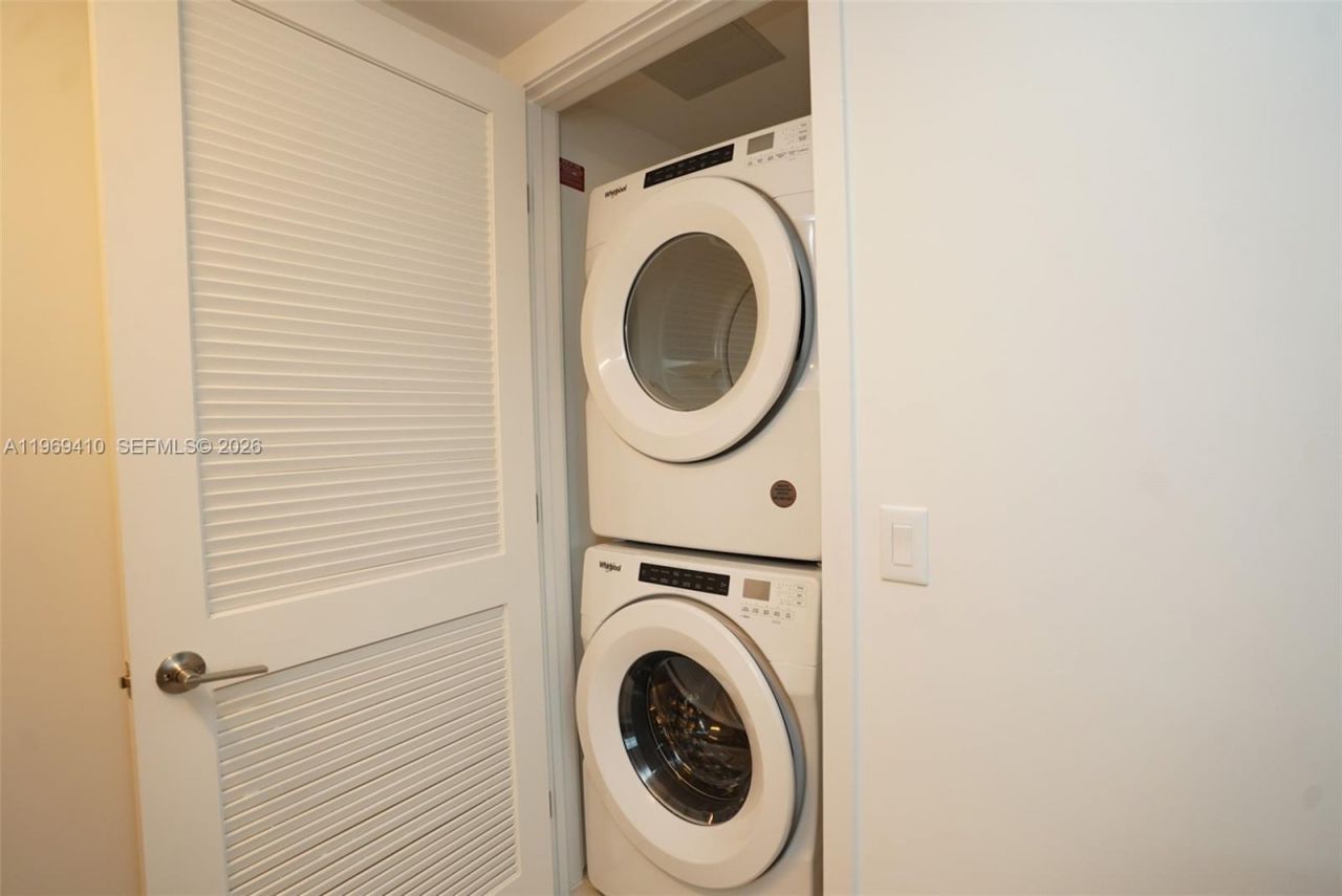 601 NE 1st Ave , Unit 3507, Miami, FL 33132 Photo