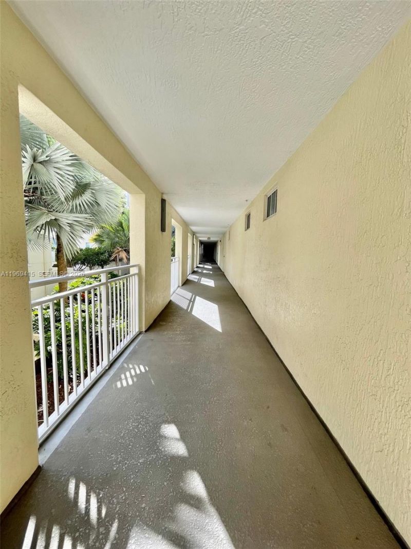 7266 SW 88th St , Unit A309, Miami, FL 33156 Photo
