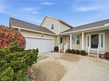 6686 Hogan Way NW, Canton, OH 44718