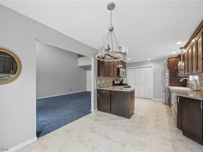 6686 Hogan Way NW, Canton, OH 44718 Photo 14