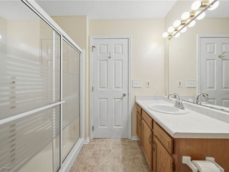 6686 Hogan Way NW, Canton, OH 44718 Photo 22