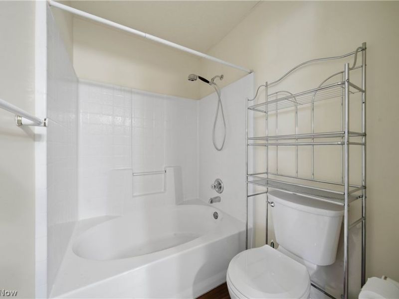 6686 Hogan Way NW, Canton, OH 44718 Photo 27