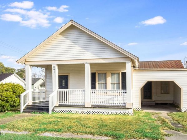 801 Godchaux Street , Abbeville, LA 70510