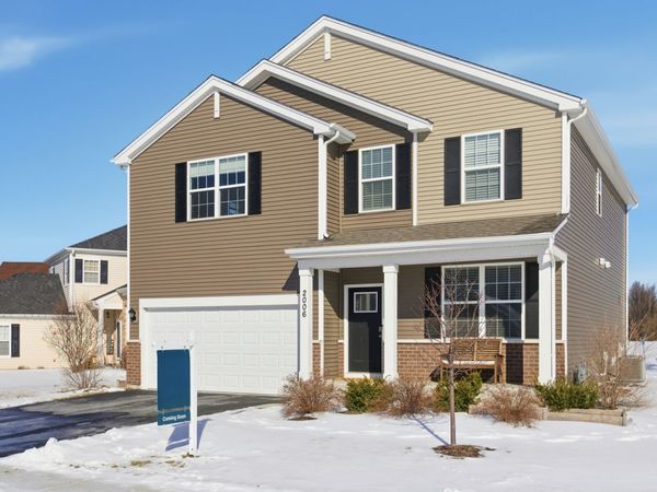 2006 Serenity Lane, Woodstock, IL 60098