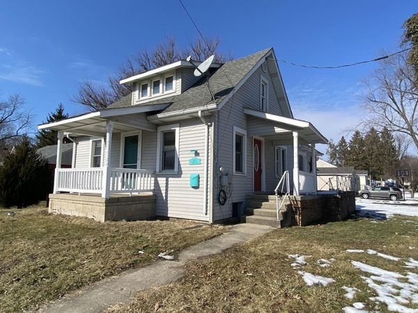 107 Evans Avenue, Valparaiso, IN 46383