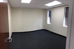 5723 Robinson Street photo 4