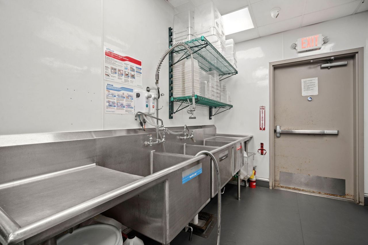 14 Folly Field Road Photo 38