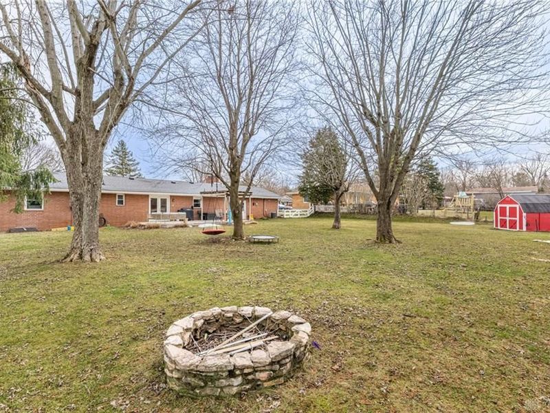 2616 N Emerald Drive, Dayton, OH 45431 Photo 25