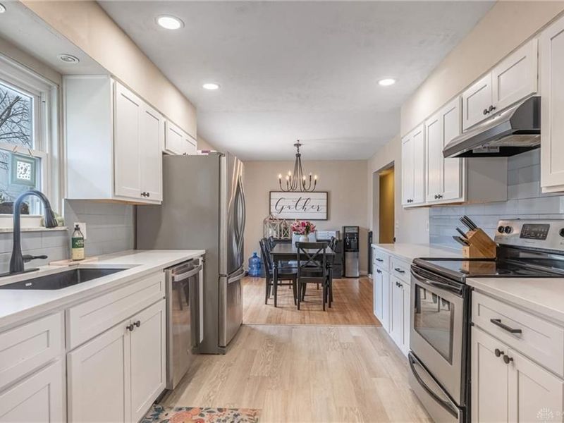 2616 N Emerald Drive, Dayton, OH 45431 Photo 7