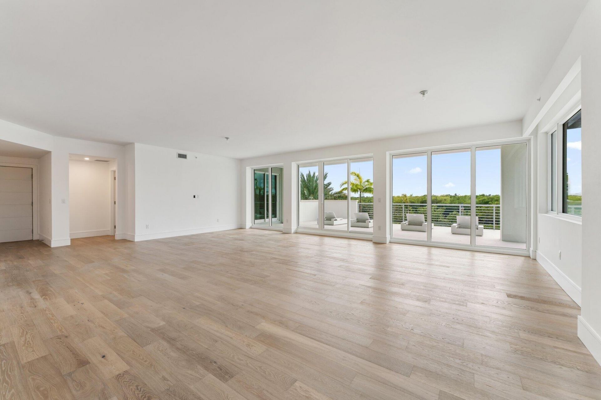 1 S Coastal Way, Unit 201, Jupiter, FL 33477 Photo