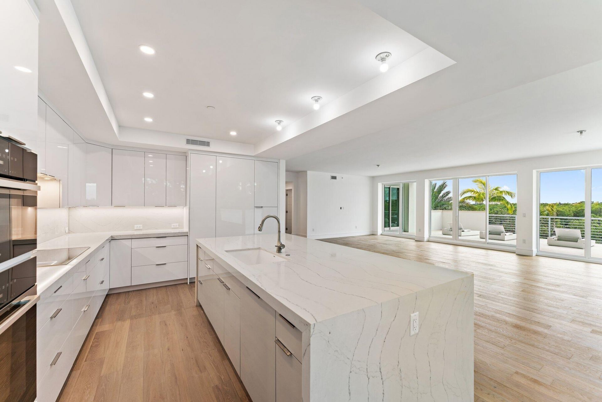 1 S Coastal Way, Unit 201, Jupiter, FL 33477 Photo