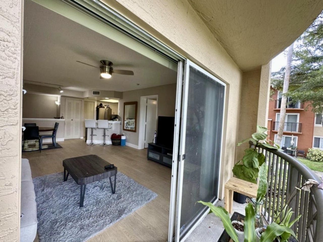 4191 N Haverhill Road, Unit 405, West Palm Beach, FL 33417 Photo