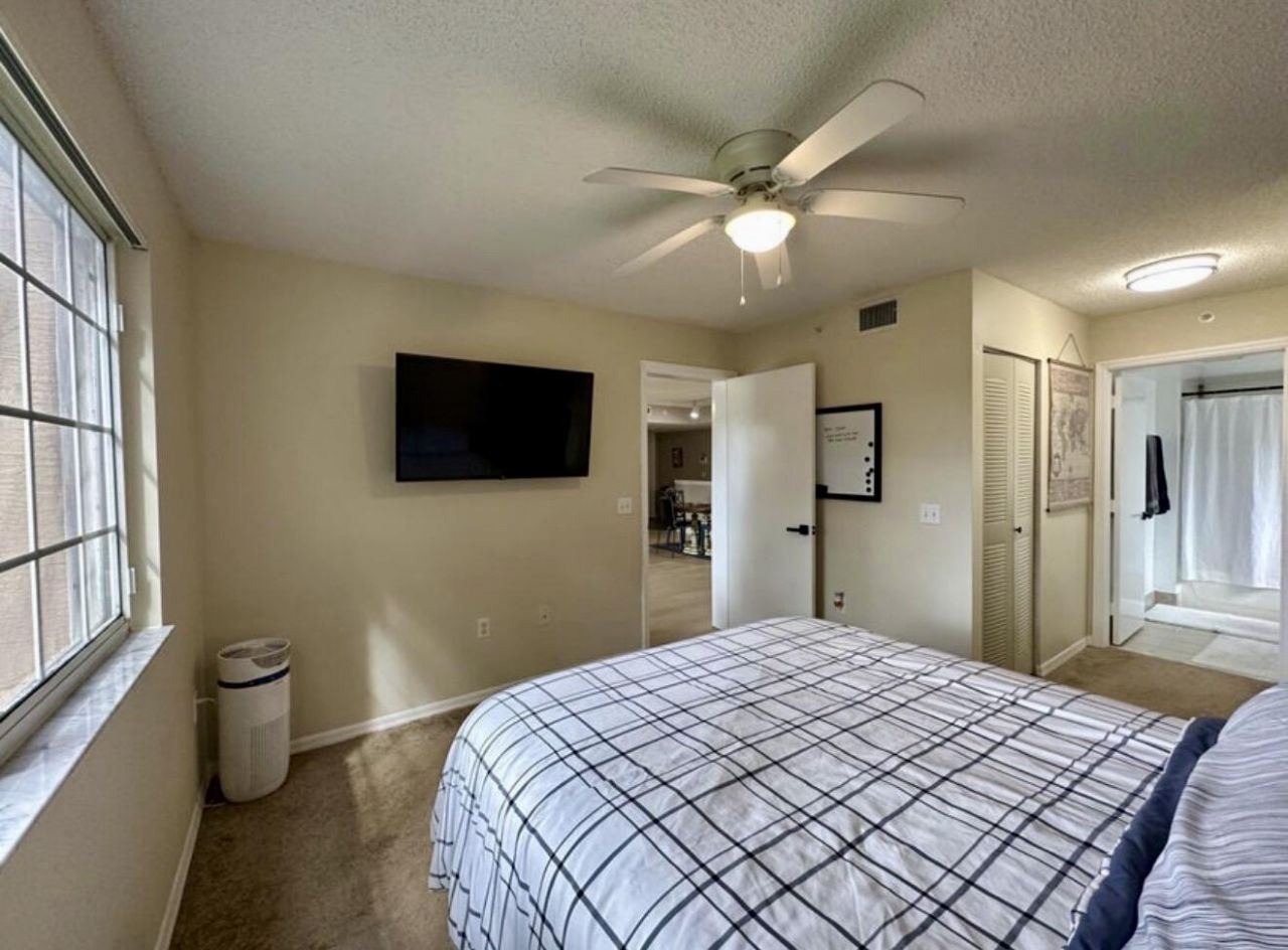 4191 N Haverhill Road, Unit 405, West Palm Beach, FL 33417 Photo