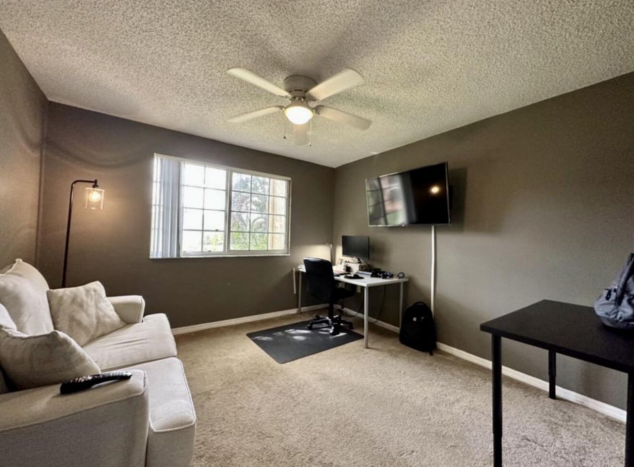 4191 N Haverhill Road, Unit 405, West Palm Beach, FL 33417 Photo