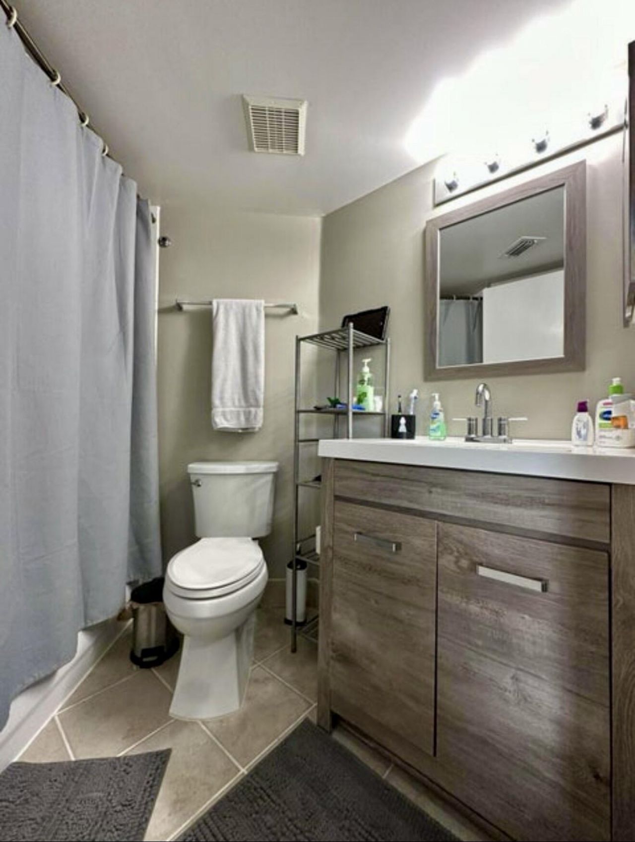 4191 N Haverhill Road, Unit 405, West Palm Beach, FL 33417 Photo