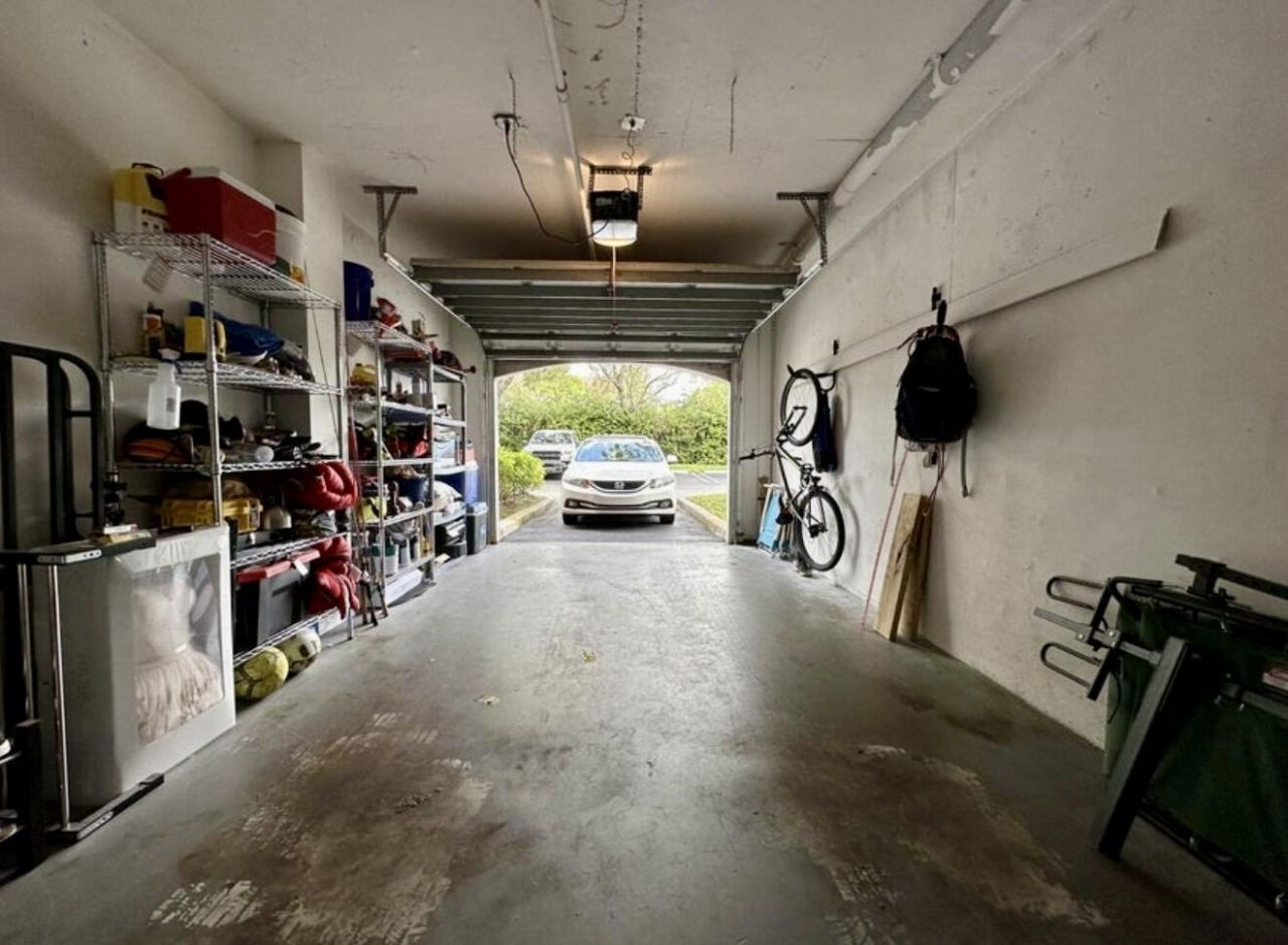 4191 N Haverhill Road, Unit 405, West Palm Beach, FL 33417 Photo