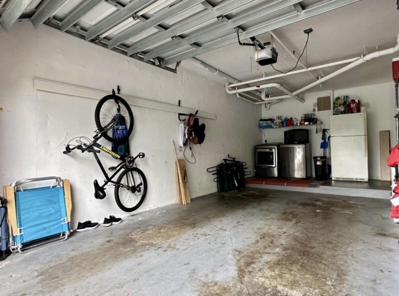 4191 N Haverhill Road, Unit 405, West Palm Beach, FL 33417 Photo