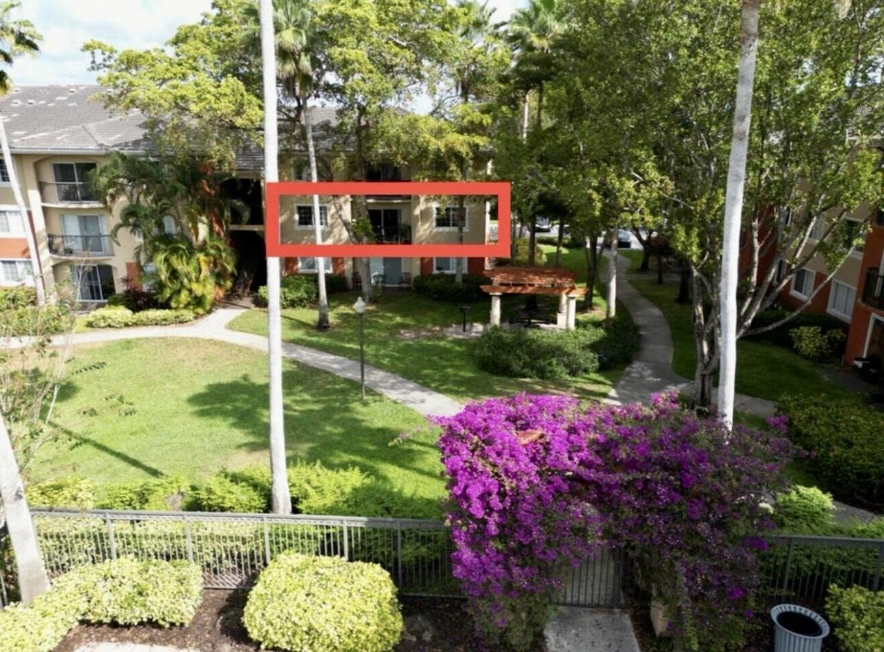 4191 N Haverhill Road, Unit 405, West Palm Beach, FL 33417 Photo