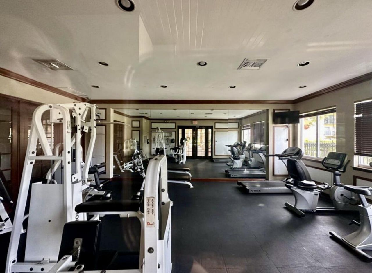 4191 N Haverhill Road, Unit 405, West Palm Beach, FL 33417 Photo