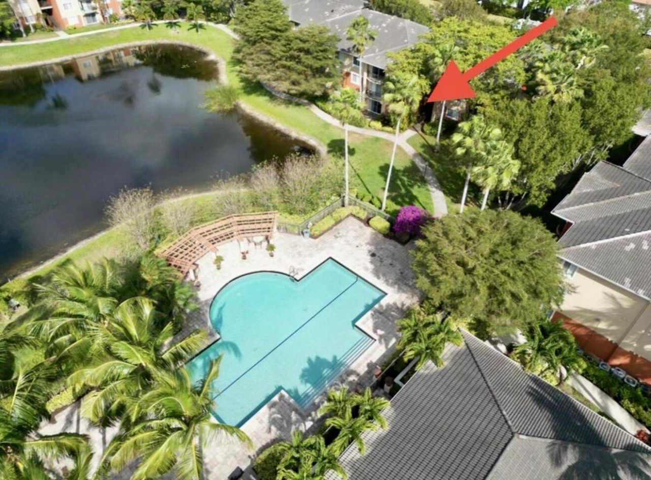 4191 N Haverhill Road, Unit 405, West Palm Beach, FL 33417 Photo