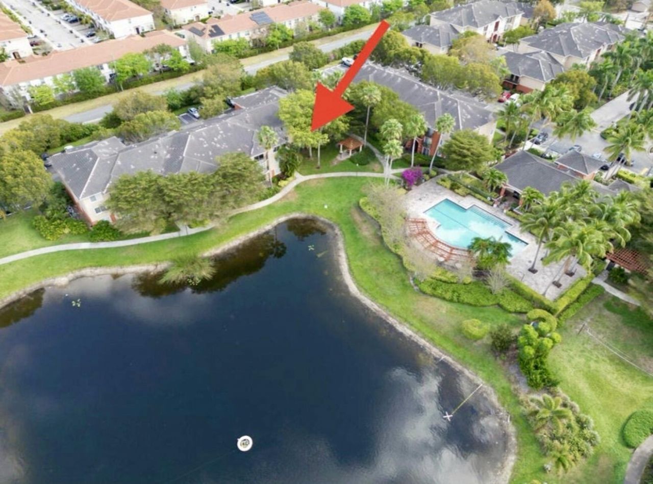 4191 N Haverhill Road, Unit 405, West Palm Beach, FL 33417 Photo