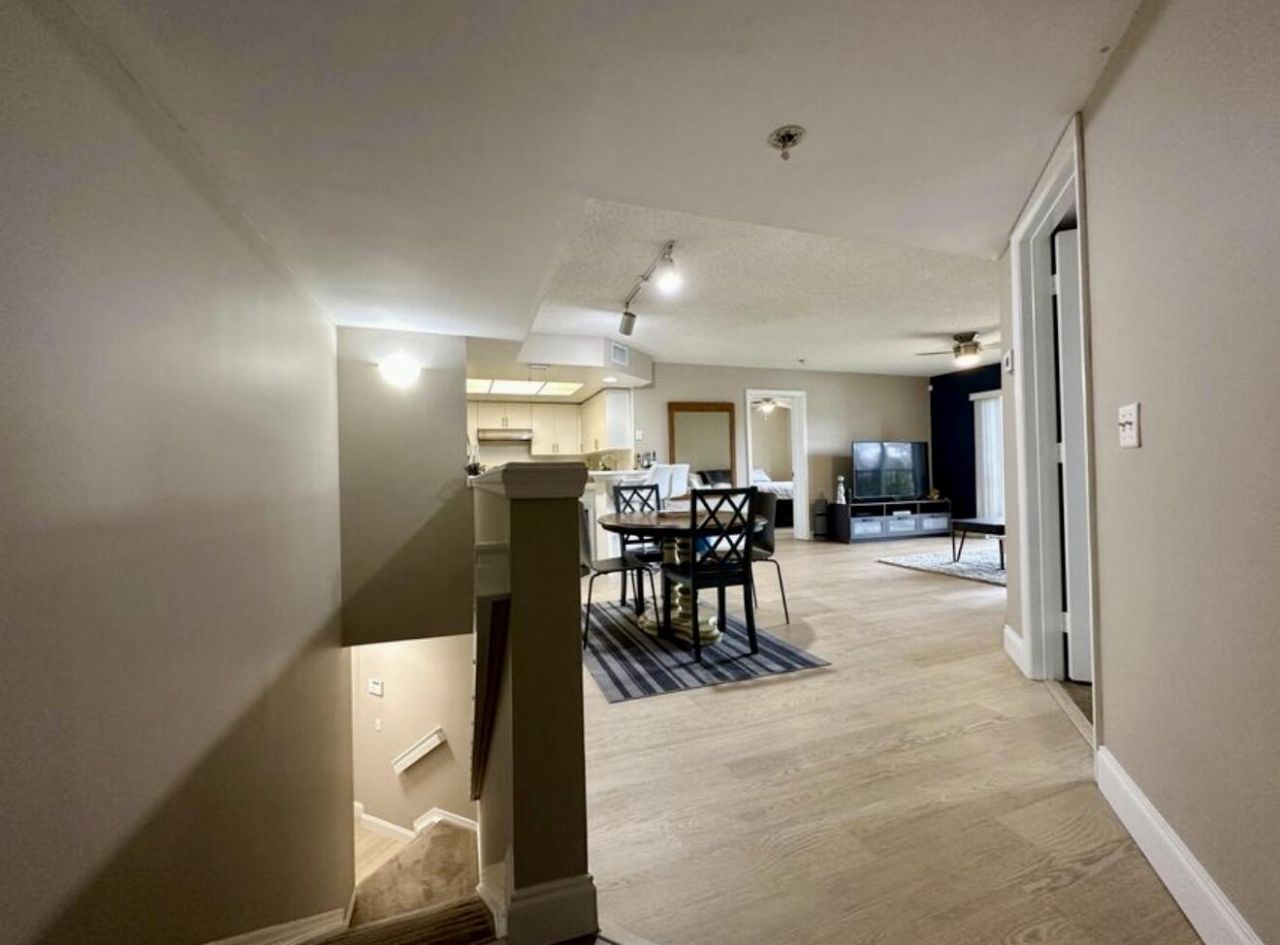 4191 N Haverhill Road, Unit 405, West Palm Beach, FL 33417 Photo