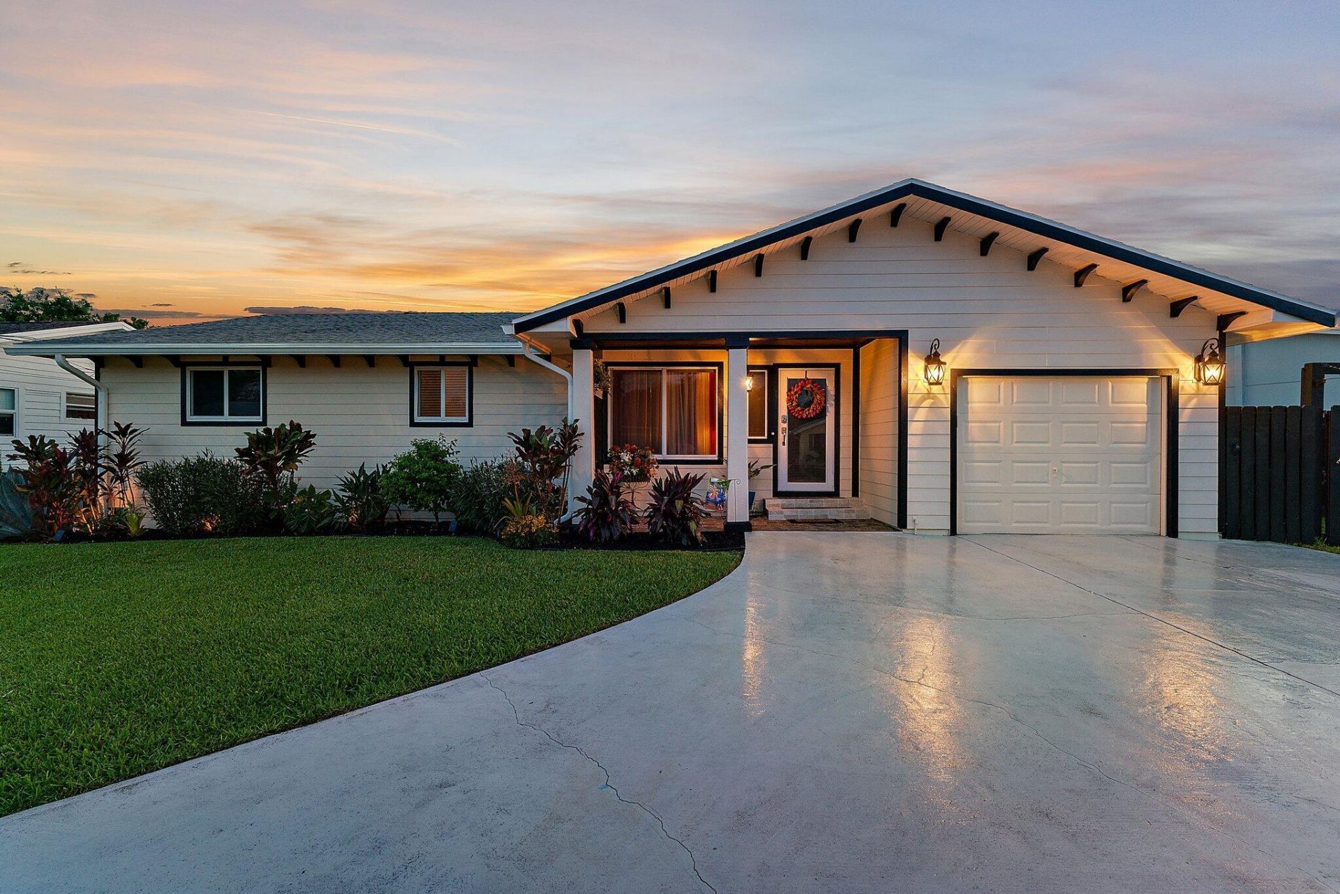 1430 SW Covered Bridge Drive, Palm City, FL 34990 Photo