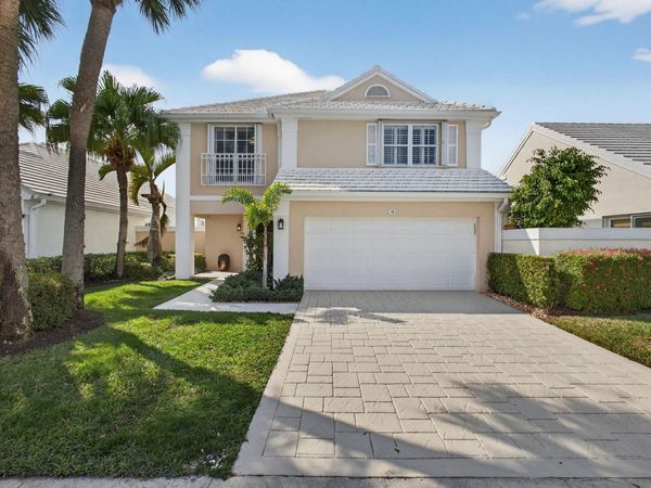 12 Wyndham Lane, Palm Beach Gardens, FL 33418