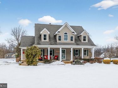 712 BROAD STREET, PERKASIE, PA 18944