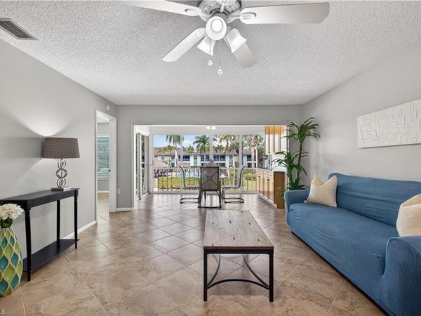 325 Charlemagne BLVD, Unit A206, NAPLES, FL 34112
