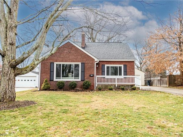 388 Crestwood Avenue, Wadsworth, OH 44281