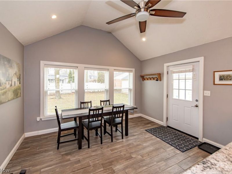 388 Crestwood Avenue, Wadsworth, OH 44281 Photo 10