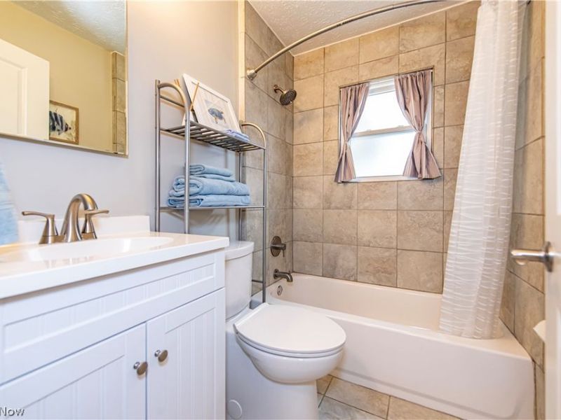 388 Crestwood Avenue, Wadsworth, OH 44281 Photo 20