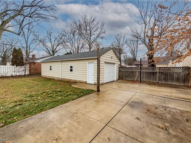 388 Crestwood Avenue, Wadsworth, OH 44281 Photo 32