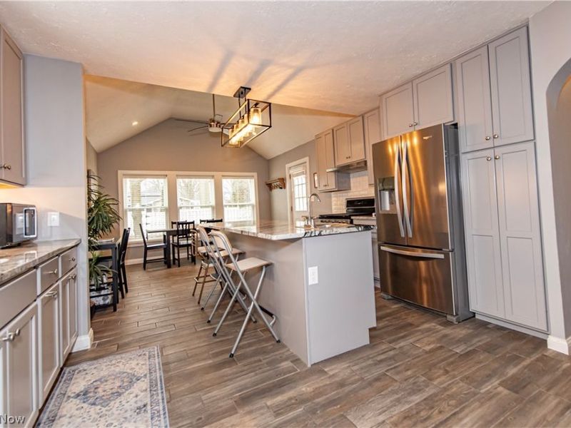 388 Crestwood Avenue, Wadsworth, OH 44281 Photo 6