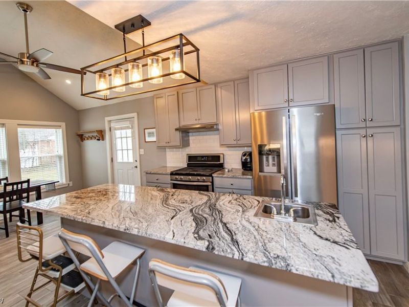 388 Crestwood Avenue, Wadsworth, OH 44281 Photo 8