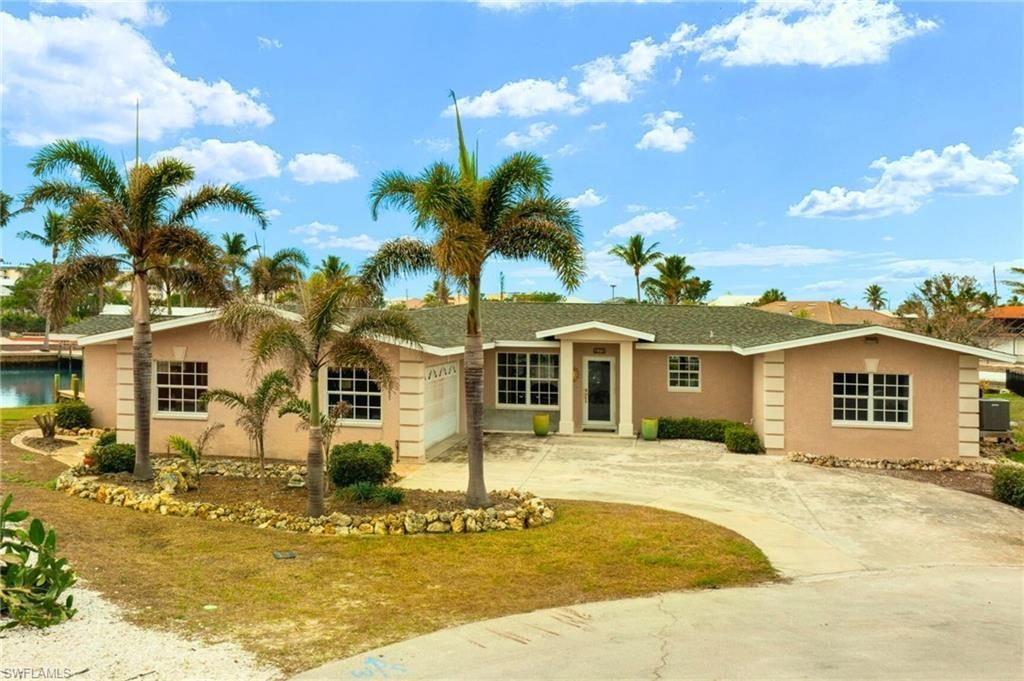 675 Randy Ln, Fort Myers Beach, FL 33931 Photo