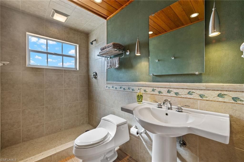 675 Randy Ln, Fort Myers Beach, FL 33931 Photo