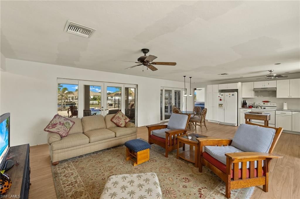 675 Randy Ln, Fort Myers Beach, FL 33931 Photo