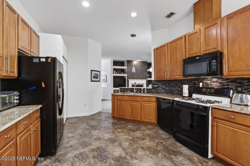 14687 Silver Glen Drive E, Jacksonville, FL 32258 Photo