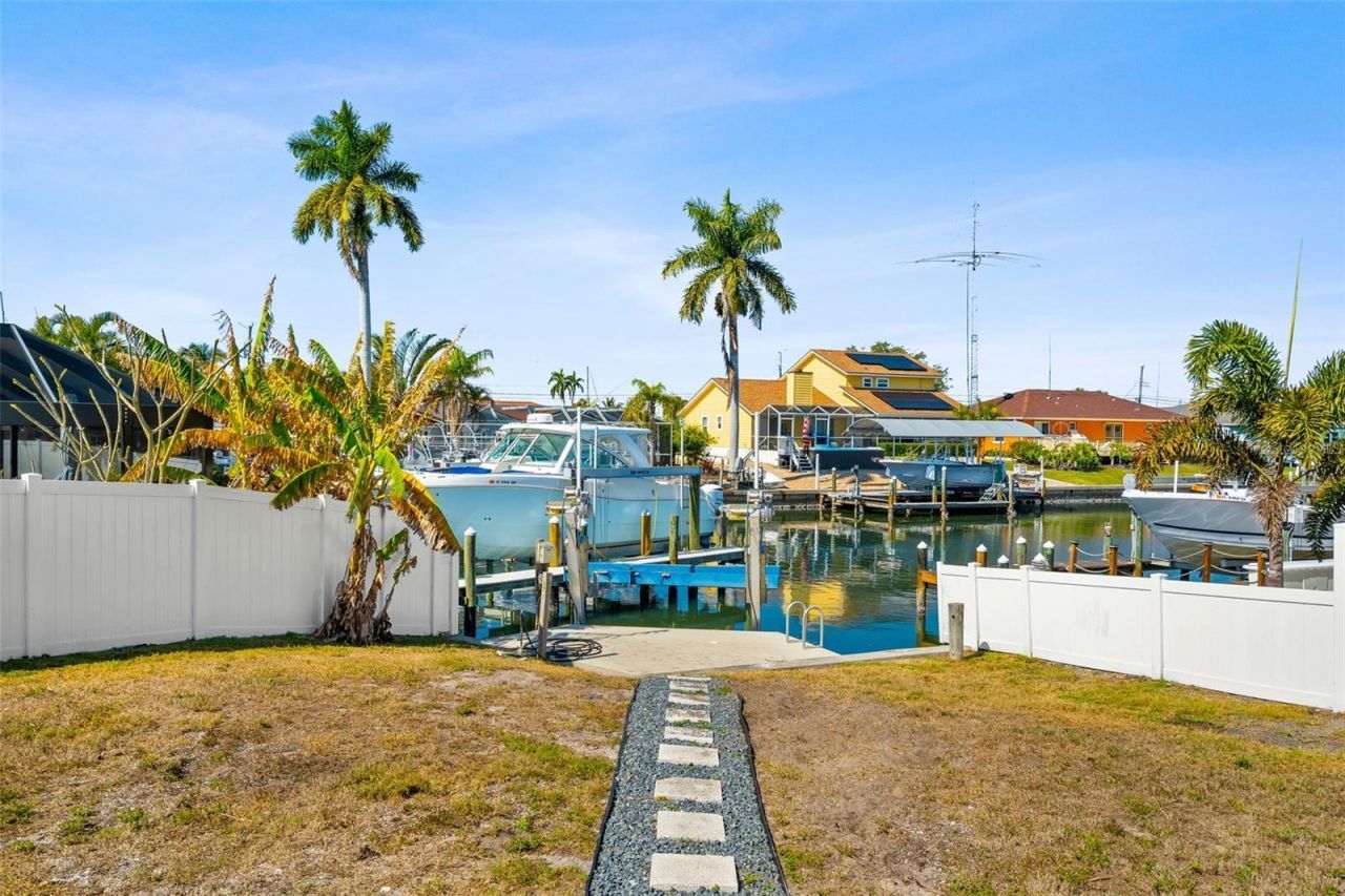 4819 Palmetto Point Drive, Palmetto, FL 34221 Photo