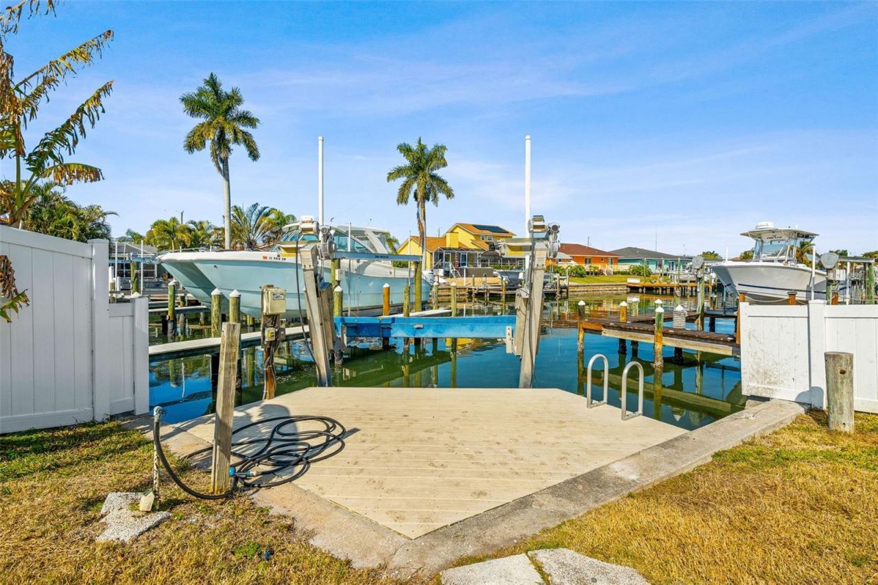 4819 Palmetto Point Drive, Palmetto, FL 34221 Photo